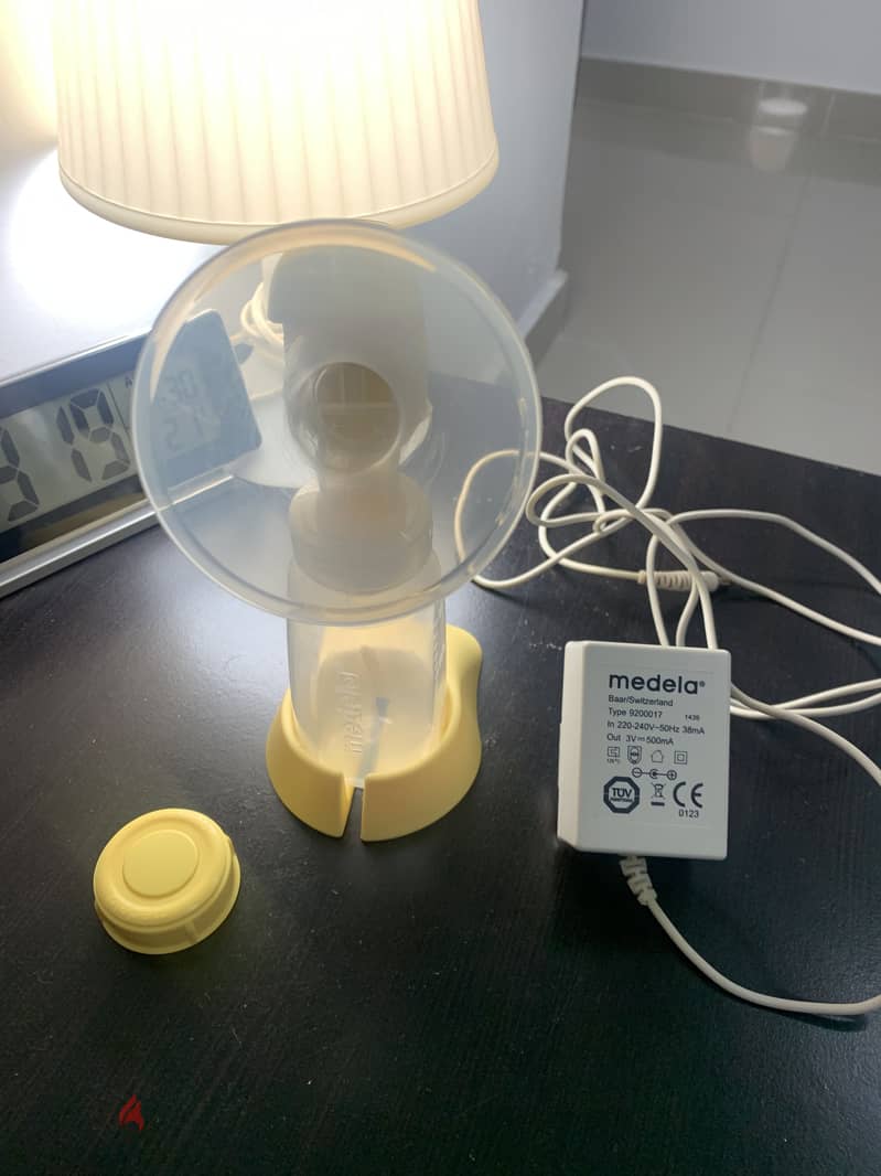 NEW MEDELA BREAST PUMP FOR SALE 20 KD ONLY. 2