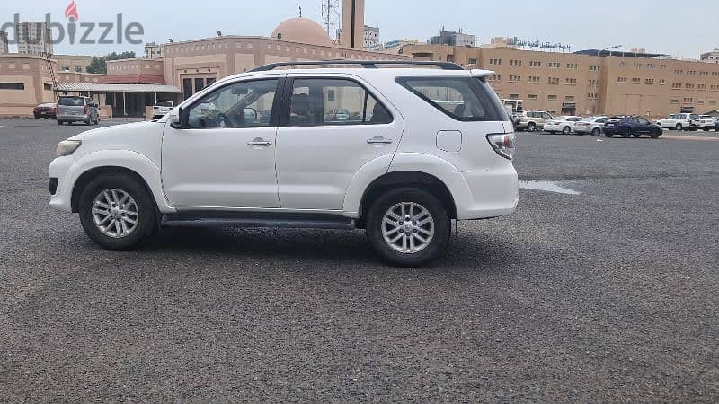 Toyota Fortuner 2013 FAMILY USED URGENT SALE 4