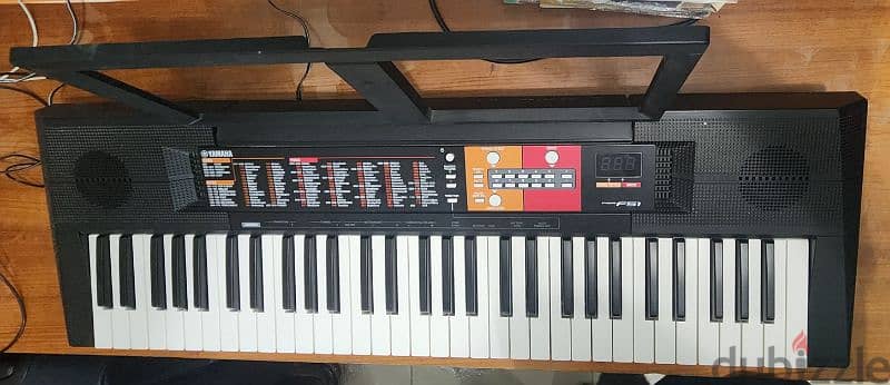 YAMAHA PSR F51 PORTABLE KEYBOARD WITH STAND 0