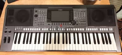 Yamaha PSR-S770 Keyboard 0