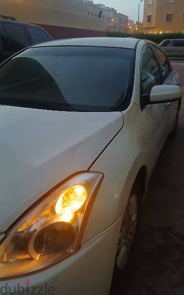 Nissan Altima 2011 0