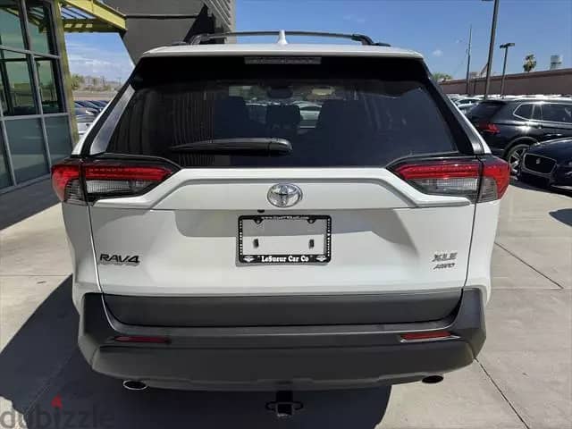 Toyota Rav 4 XLE 2023 7