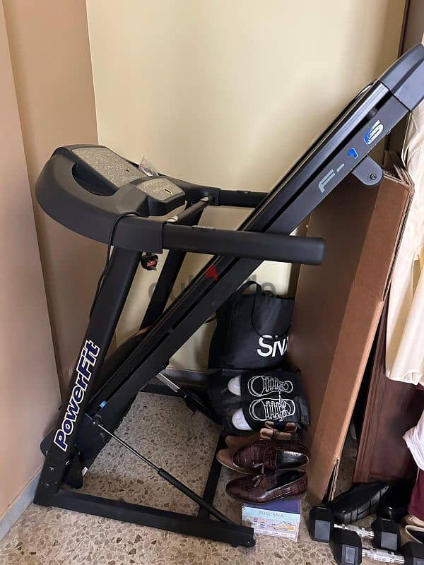 TREADMILL AND CROSS TRAINER BIKE 4