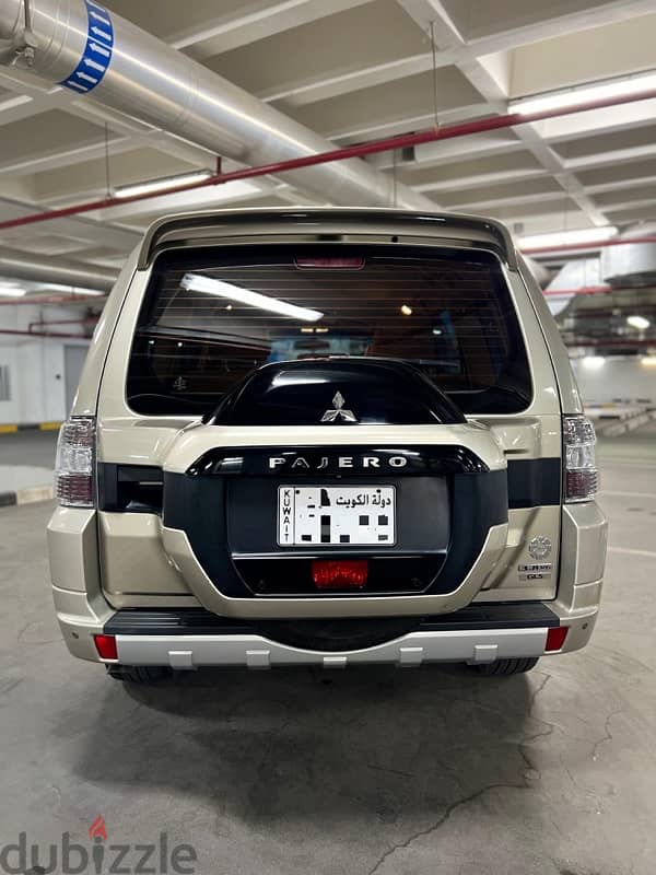 Mitsubishi Pajero 2020 6