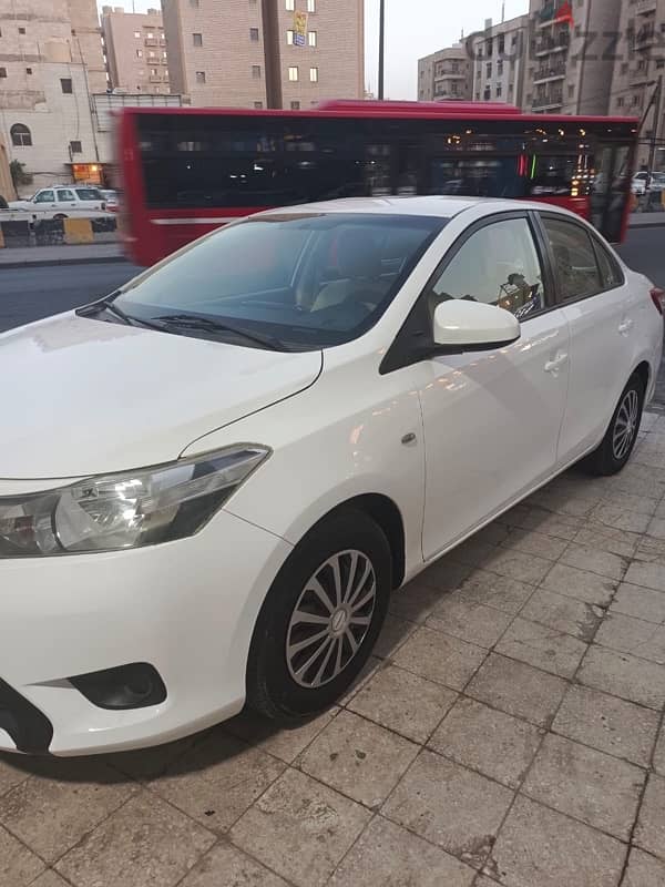 Toyota Yaris 2016 3