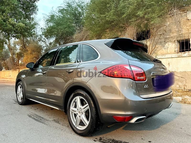 Porsche Cayenne S 2012 بورش كاين اس 4