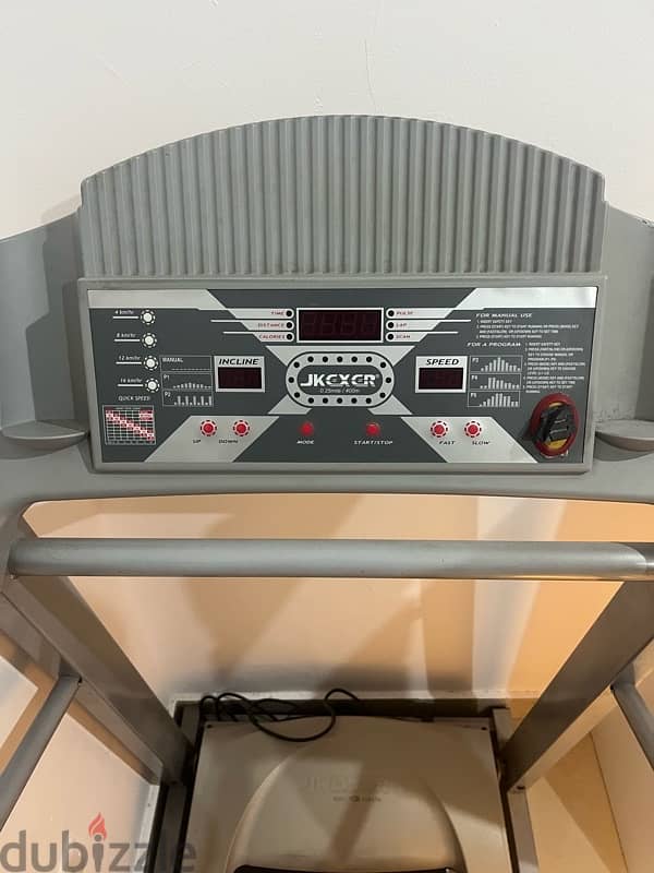 electronic treadmill 1