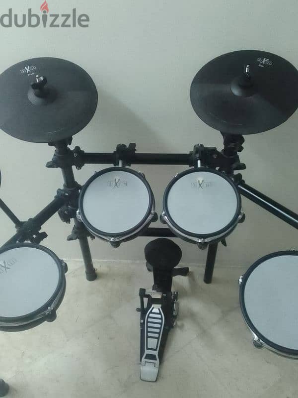 electric drum set. 0