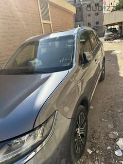 Mitsubishi Outlander full option 0