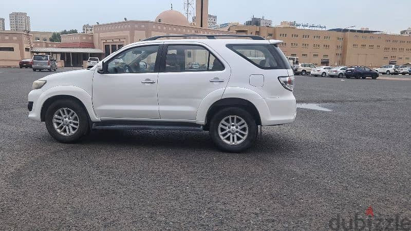 Toyota Fortuner 2013 URGENT SALE FAMILY USED 7