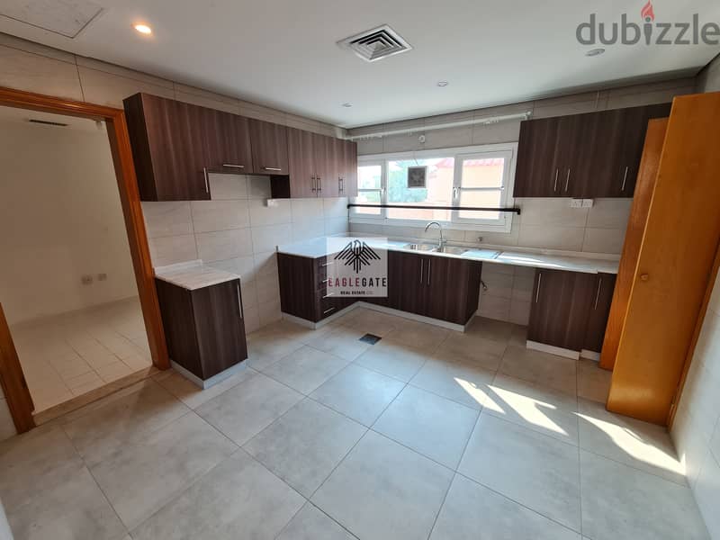 A superb and spacious 3 bedroom duplex apartment in Messial 2