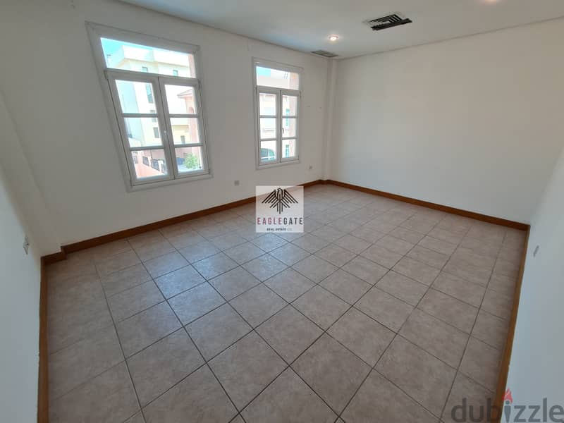 A superb and spacious 3 bedroom duplex apartment in Messial 4