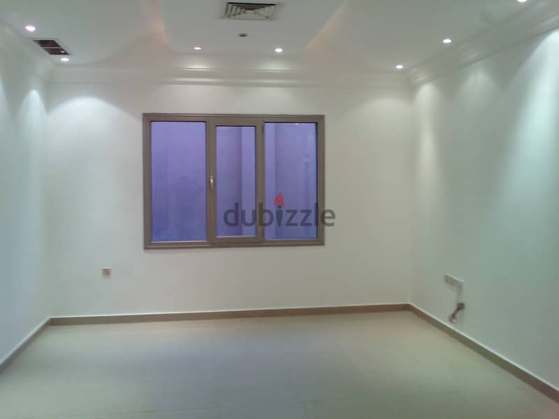 Huge sized 3 bedroom apt in mangaf. 0