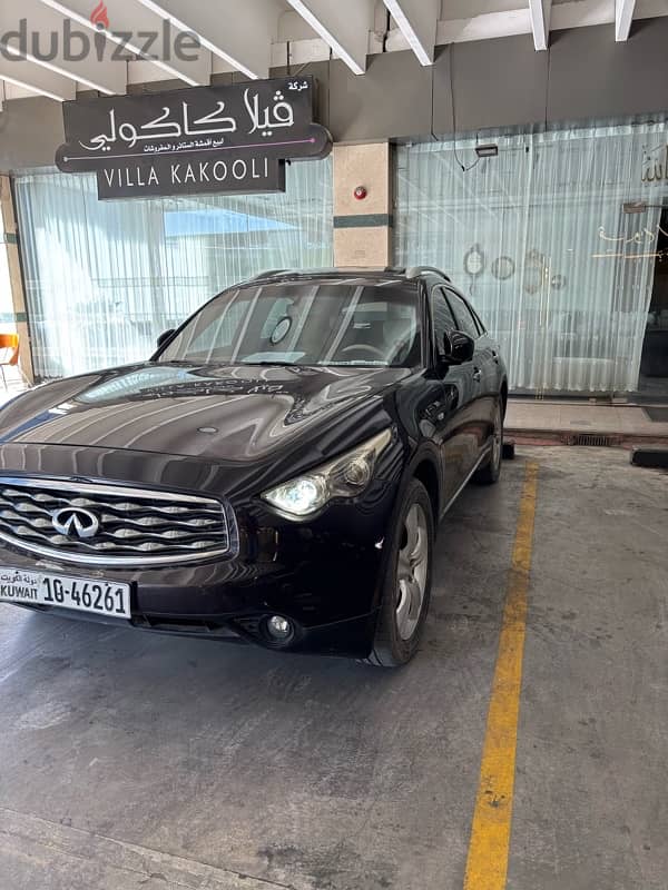 Infiniti FX45/FX35 2011 1