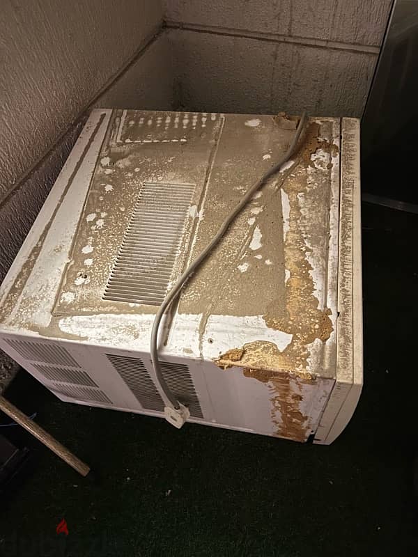 widow ac good condition 0