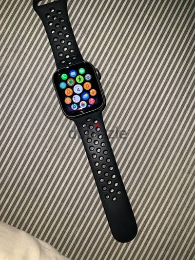 apple  watch series 4 nike 44mm