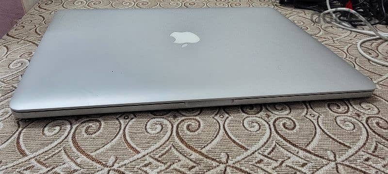 macbook pro 2