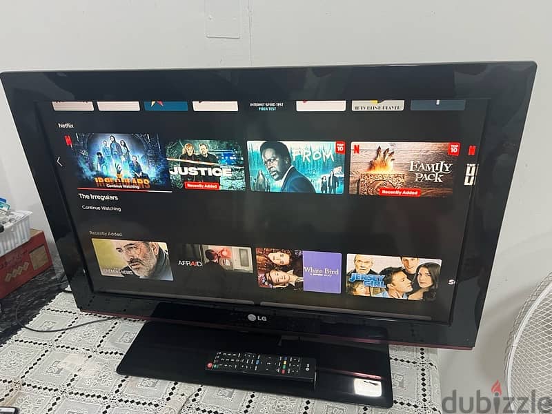 lg lcd 32 inch works smart with android receiver made in Korea 1