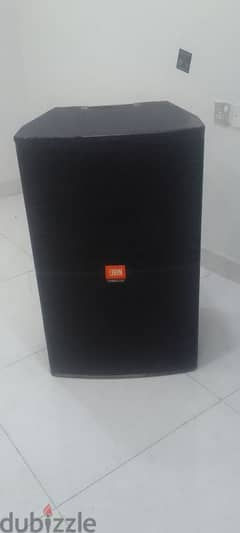 Bluetooth Enabled  Speaker Size: 18"  Powerd speaker. 0