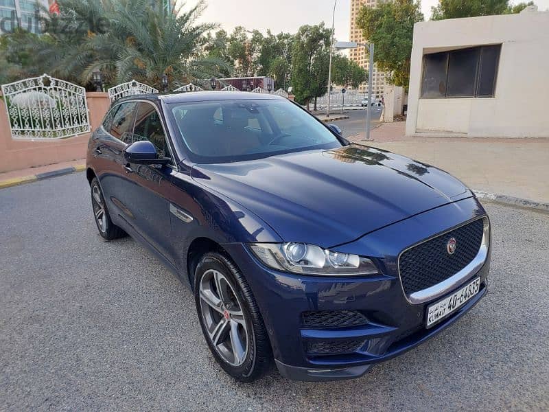 Jaguar F-pace . 2018 2