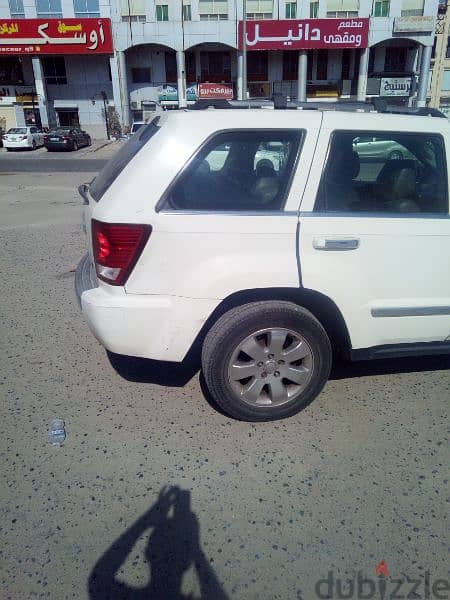 Jeep Grand Cherokee 2010 4