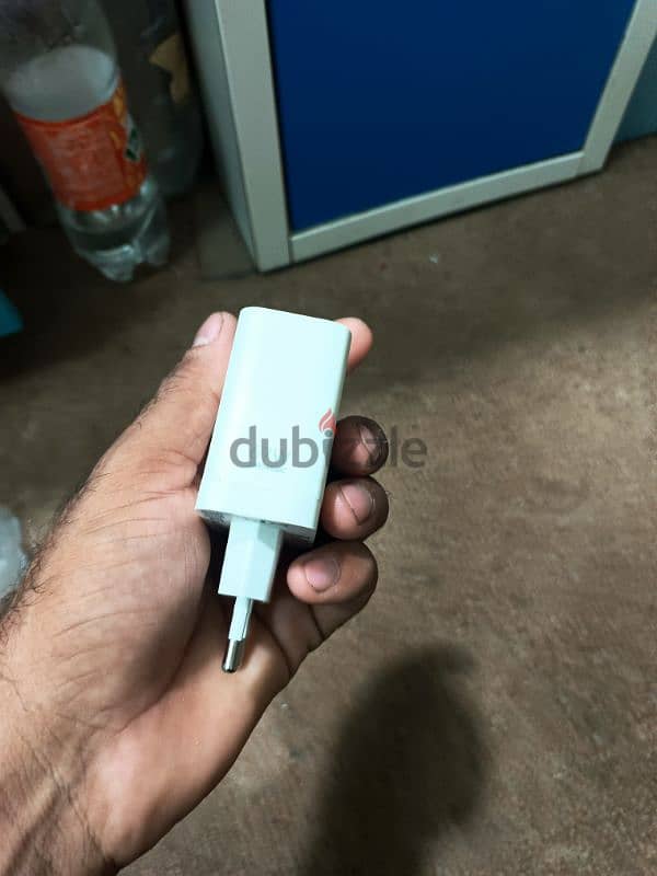 one plus original 67 watt charger 2