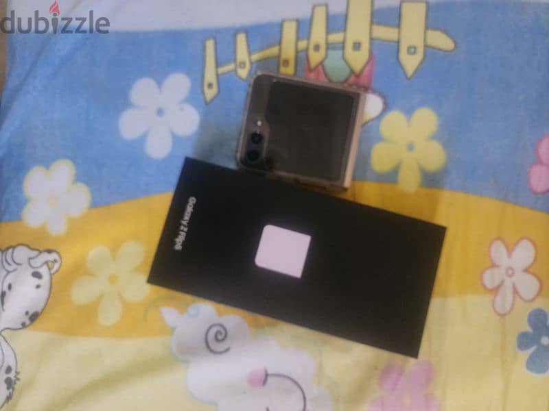 for exchang or sale  samsung Galaxy Z flip 5 5G 256 GB 1