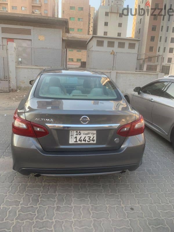 Nissan Altima 2019 /. 3