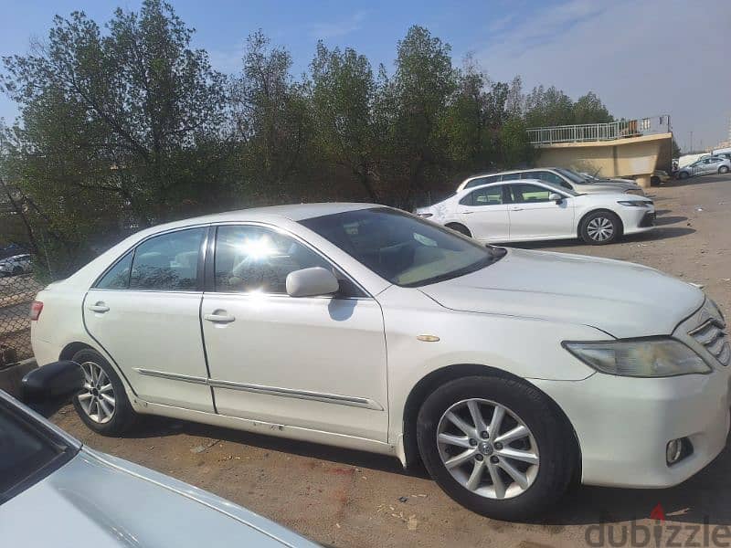 Toyota Camry 2011,very good condition 4