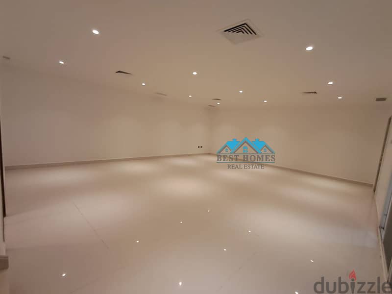 A Nice and Spacious 4 Bedrooms Villa in Abu Al Hasaniya 3