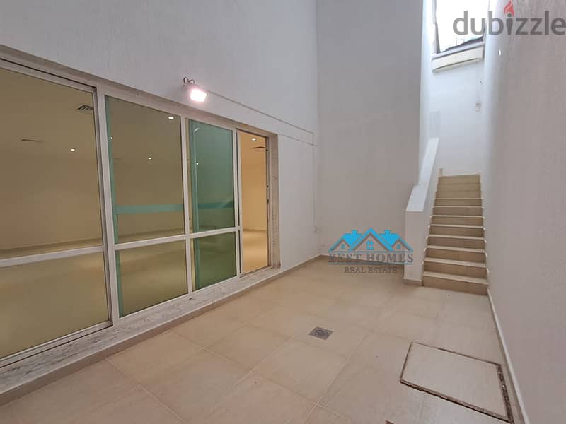 A Nice and Spacious 4 Bedrooms Villa in Abu Al Hasaniya 5