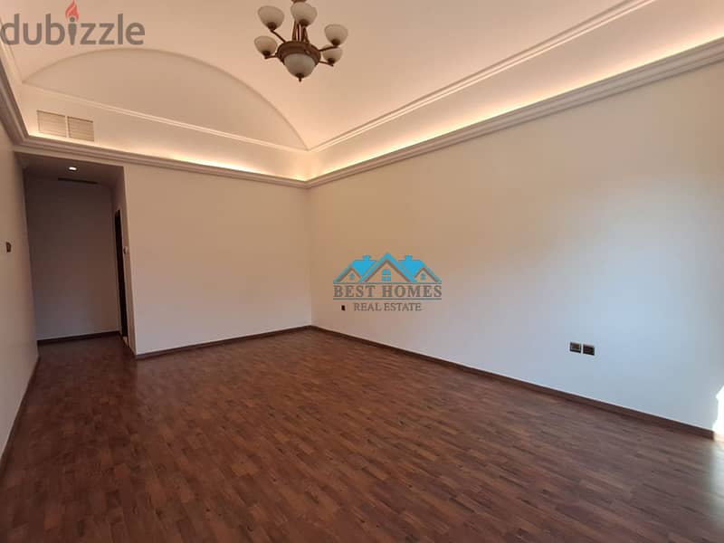 A Nice and Spacious 4 Bedrooms Villa in Abu Al Hasaniya 9