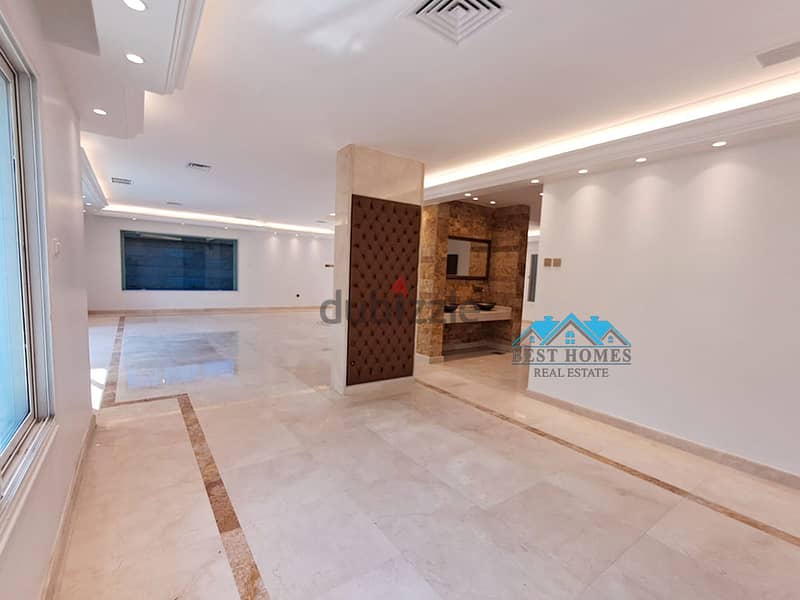 A Nice and Spacious 4 Bedrooms Villa in Abu Al Hasaniya 13