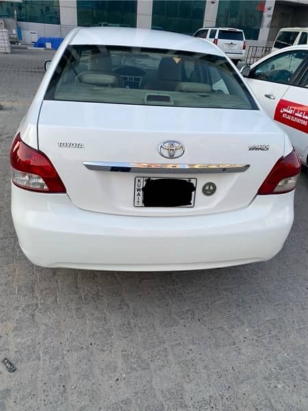 Toyota Innova 2010 1