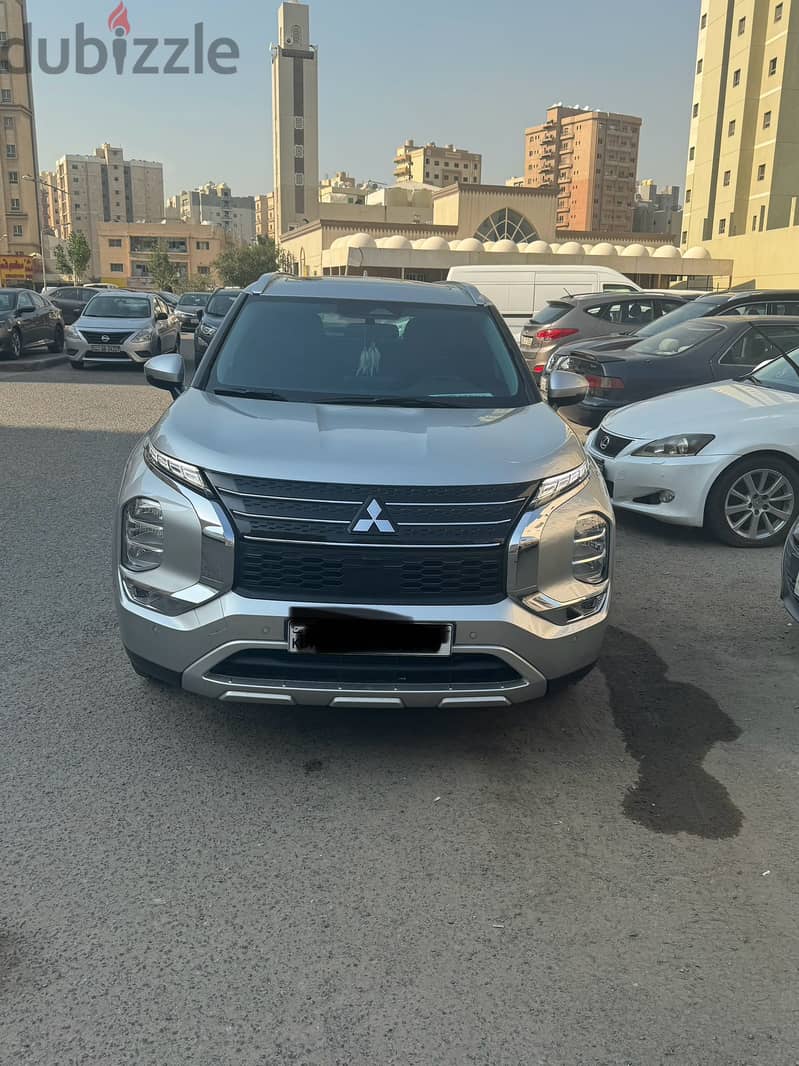 2023 Mitsubishi Outlander 7 seater 2.5L Single owner 3