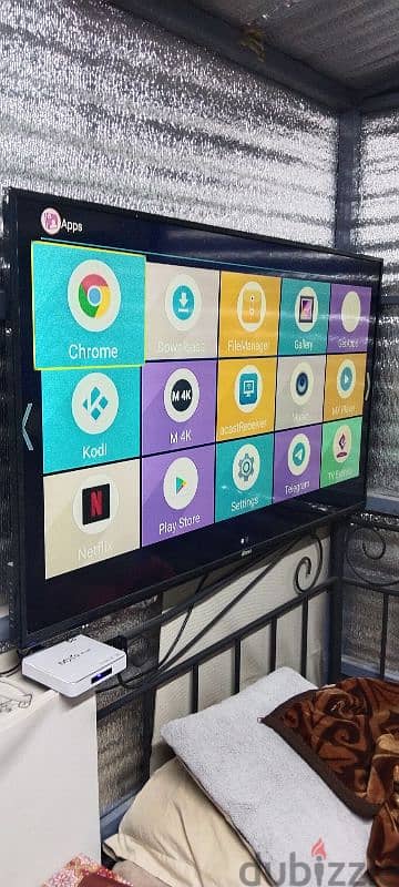 wansa 50"tv and tv stand and android box 1