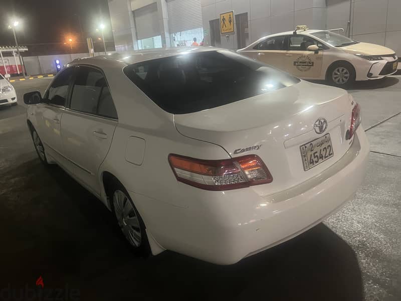 Toyota Camry 2010 4