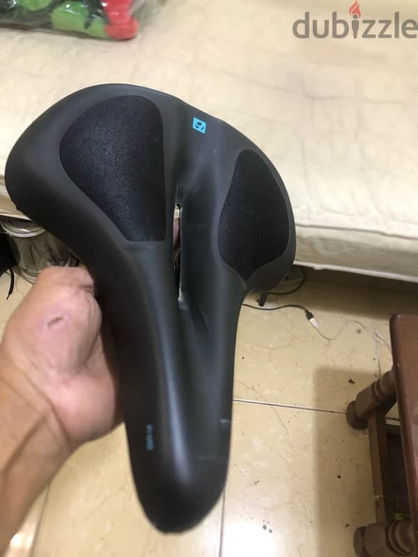 for sale bike saddle 5kd 2