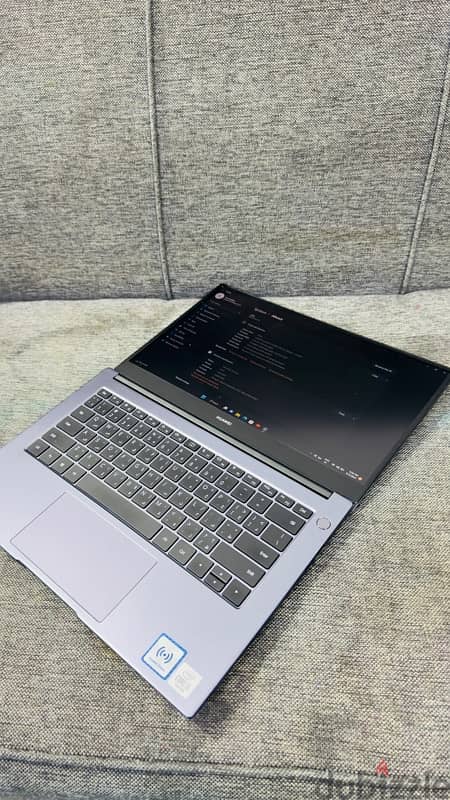 HUEWEI MateBook D14 2