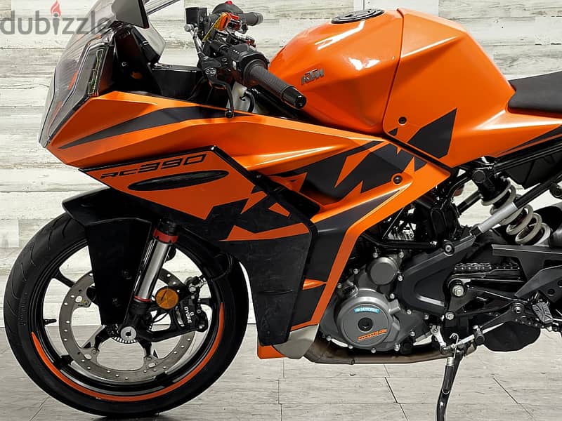 2022 KMT RC390  ( +971 52 300 8603) 3