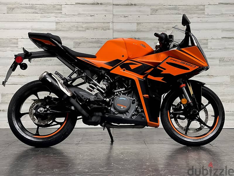 2022 KMT RC390  ( +971 52 300 8603) 8