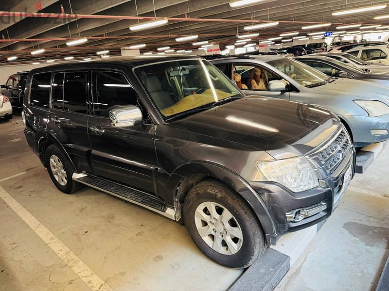 Mitsubishi Pajero 2016 3.5L GLS 2