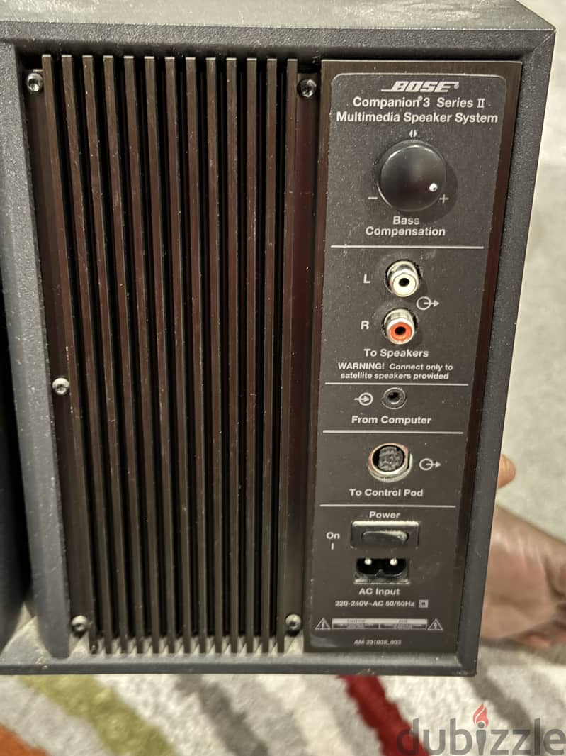 Bose Companion 3 series 2 multimedia speaker in working condition 1