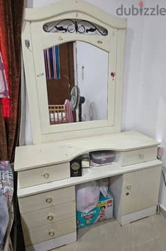 women dressing table 0