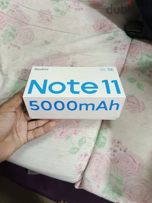 Redmi note 11 se 5g 8gb 128 gb with box and 3 back cover 8