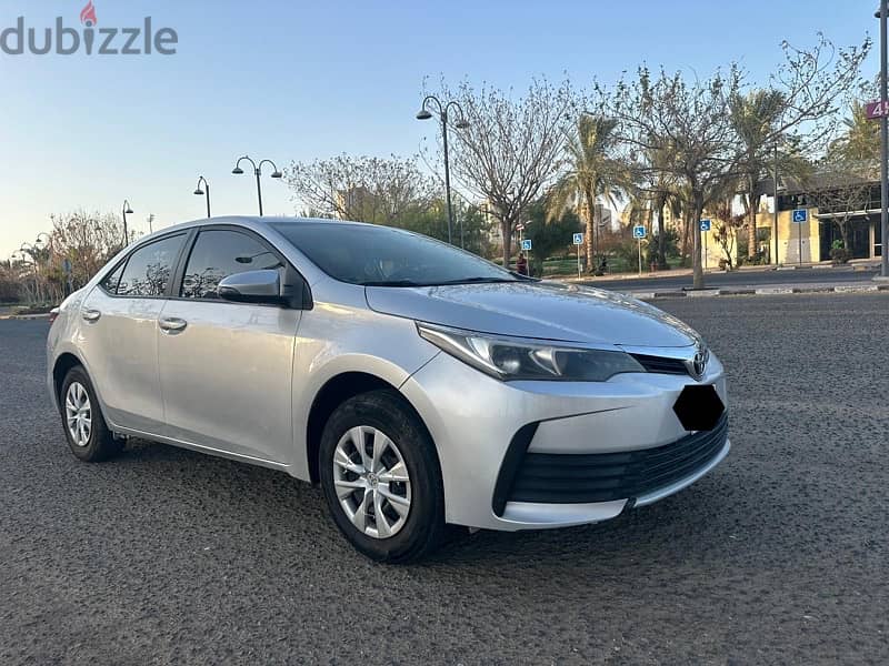 TOYOTA COROLLA 2017 XLi 3