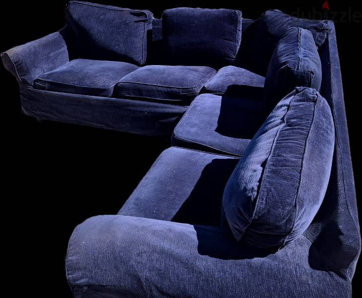 Cozy Sofa with Machine-Washable Cover for Sale Contact: 97543938 2