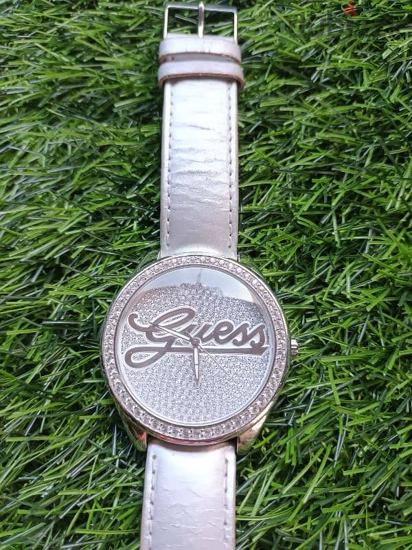 for sale original guess watch like new 3