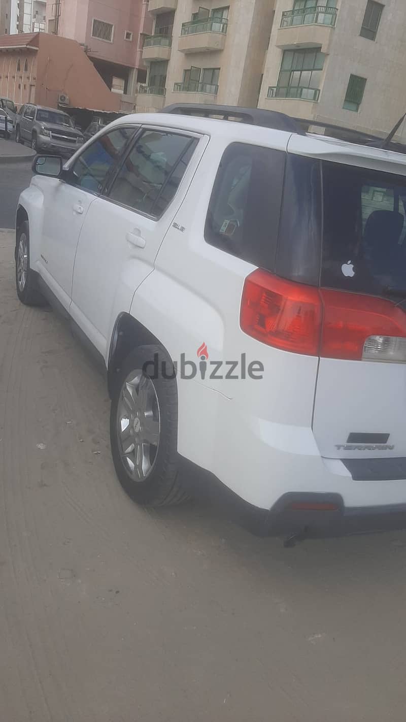 GMC Terrain 2012 FAMILY USED SUV FOR SALE IN SALMIYA (165K) 9