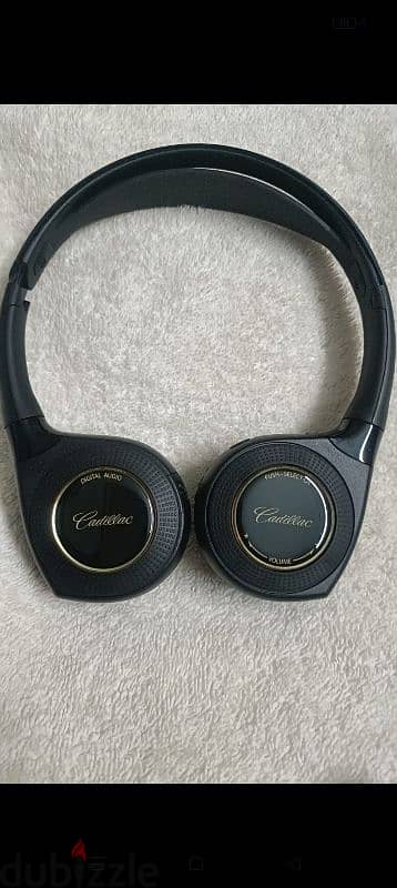 Cadillac Escalade Wireless Headphones